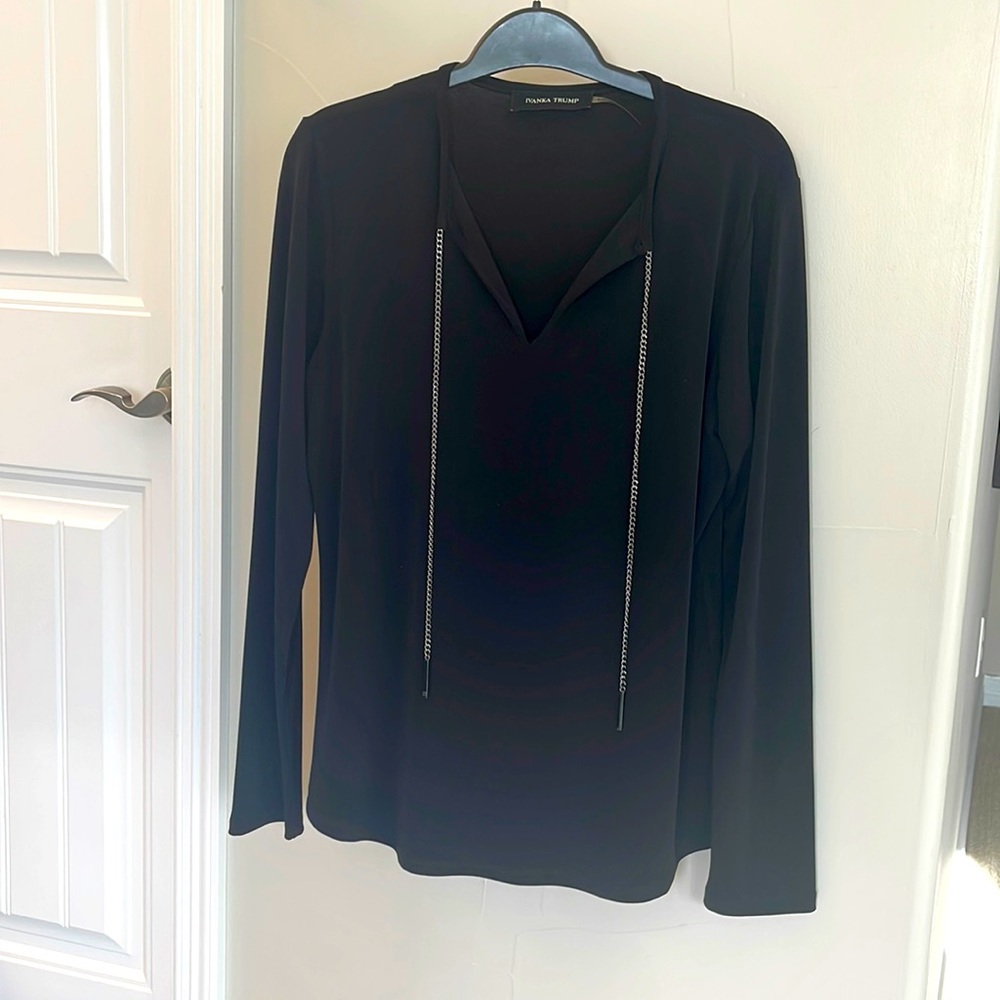 Black top with chain details Small